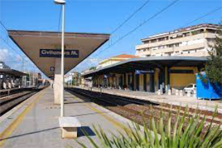 Allarme bomba alla stazione di Civitanova Marche: operazioni in corso 